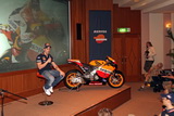 Repsol Honda RC212V Official presentation. MotoGP wallpaper 2011 (HD PHOTO)